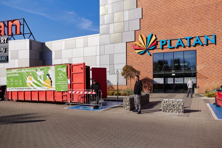 Event ekologiczny w CH Platan w Zabrzu, zbiórka zużytego sprzętu elektrycznego i elektronicznego - STALA Group